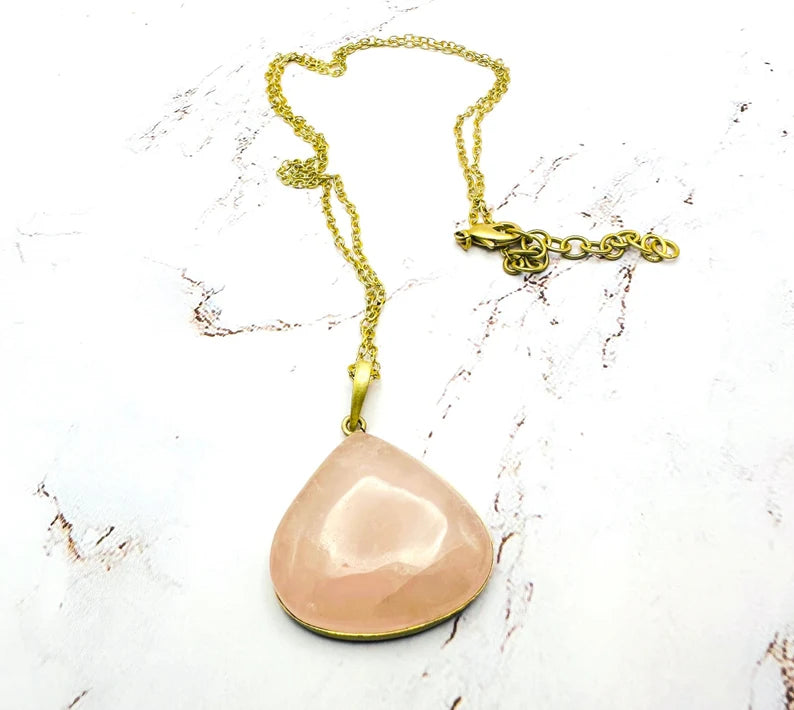 Gold Rose Quartz Pendant Necklace